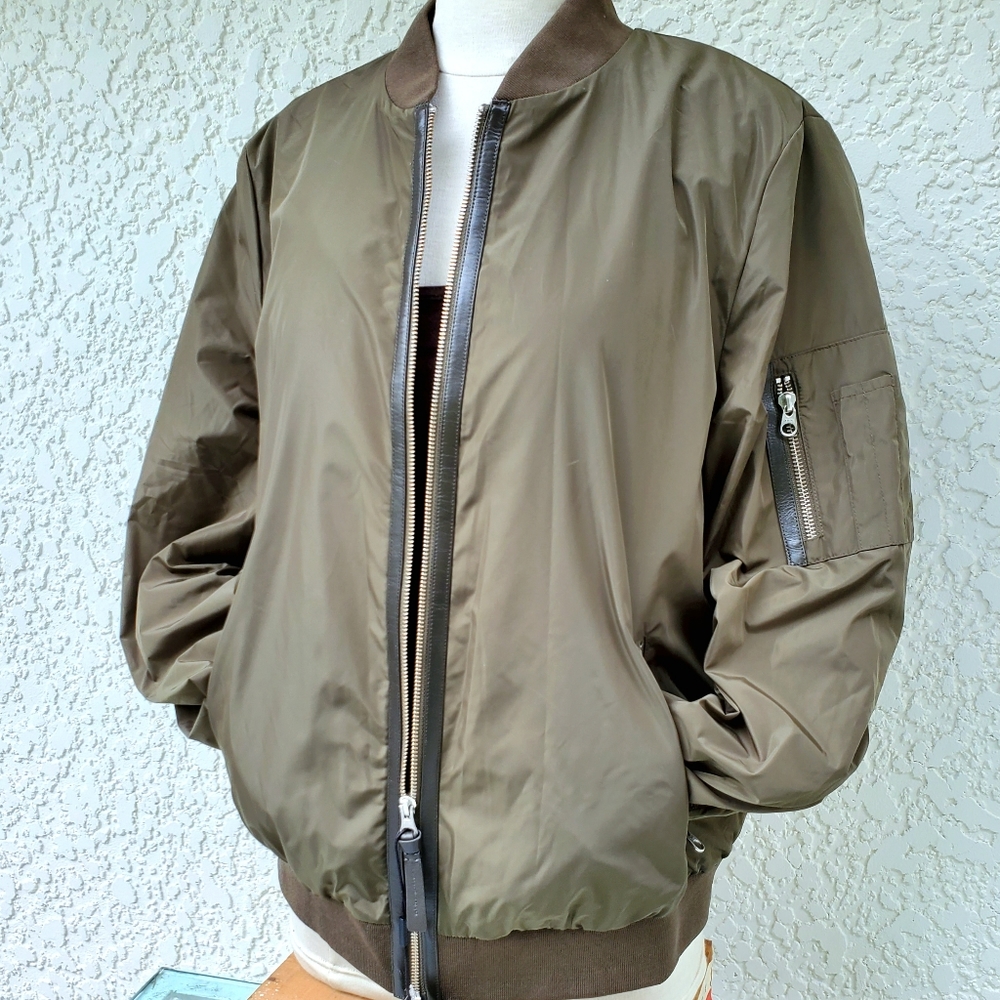 NWT Mackage Aritzia Army Green 🍏 Bomber Jacket Ladies Large